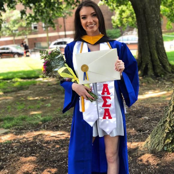 Meet your Posher, Megan - Picture 1 of 1